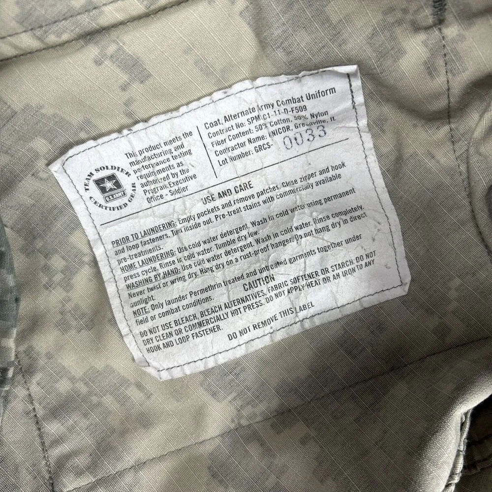US Army‎ ACU Combat Shirt Coat Digital Camo Top Tactical Ripstop 39 Regular